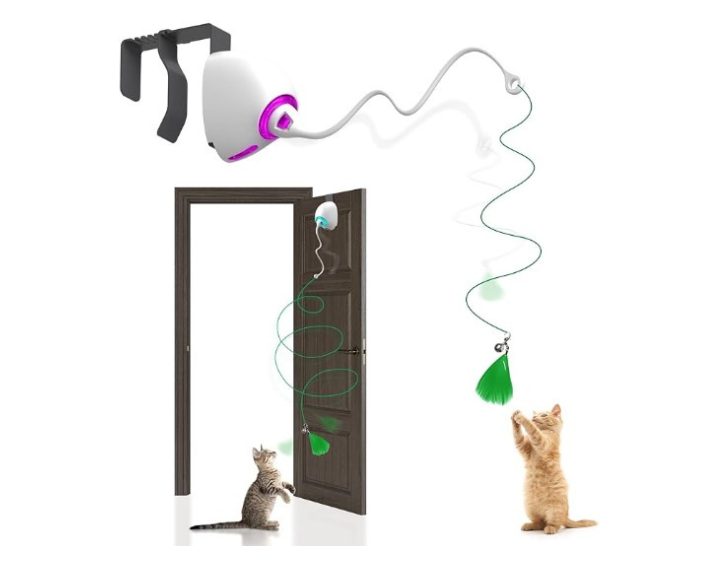Interactive Over the Door Cat Feather Toy by Sofolor
